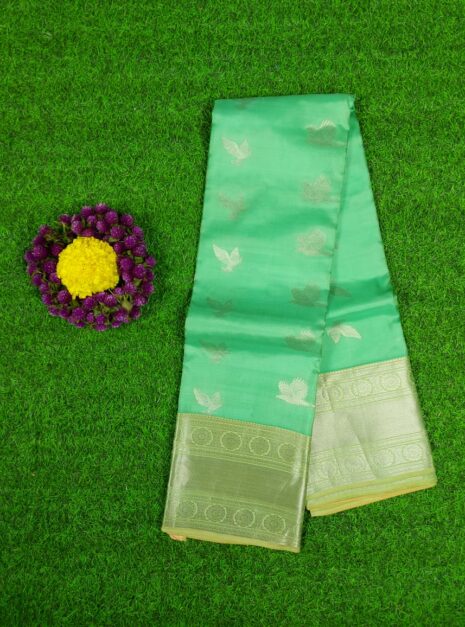 Kanchipuram-Green-Saree-Yellow-Border-1 Kanchipuram Green Saree Yellow Border