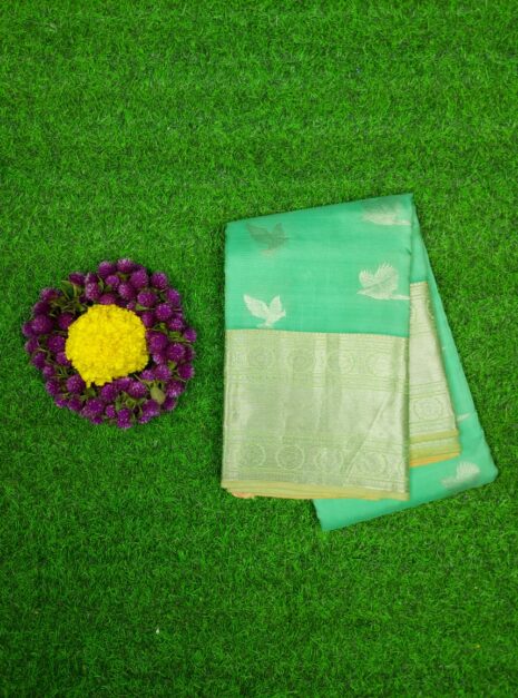 Kanchipuram Green Saree Yellow Border